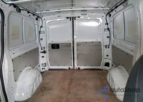 2016 Mercedes-Benz Metris z USA, uszkodzony, nr VIN WD3PG2EA6G3095903